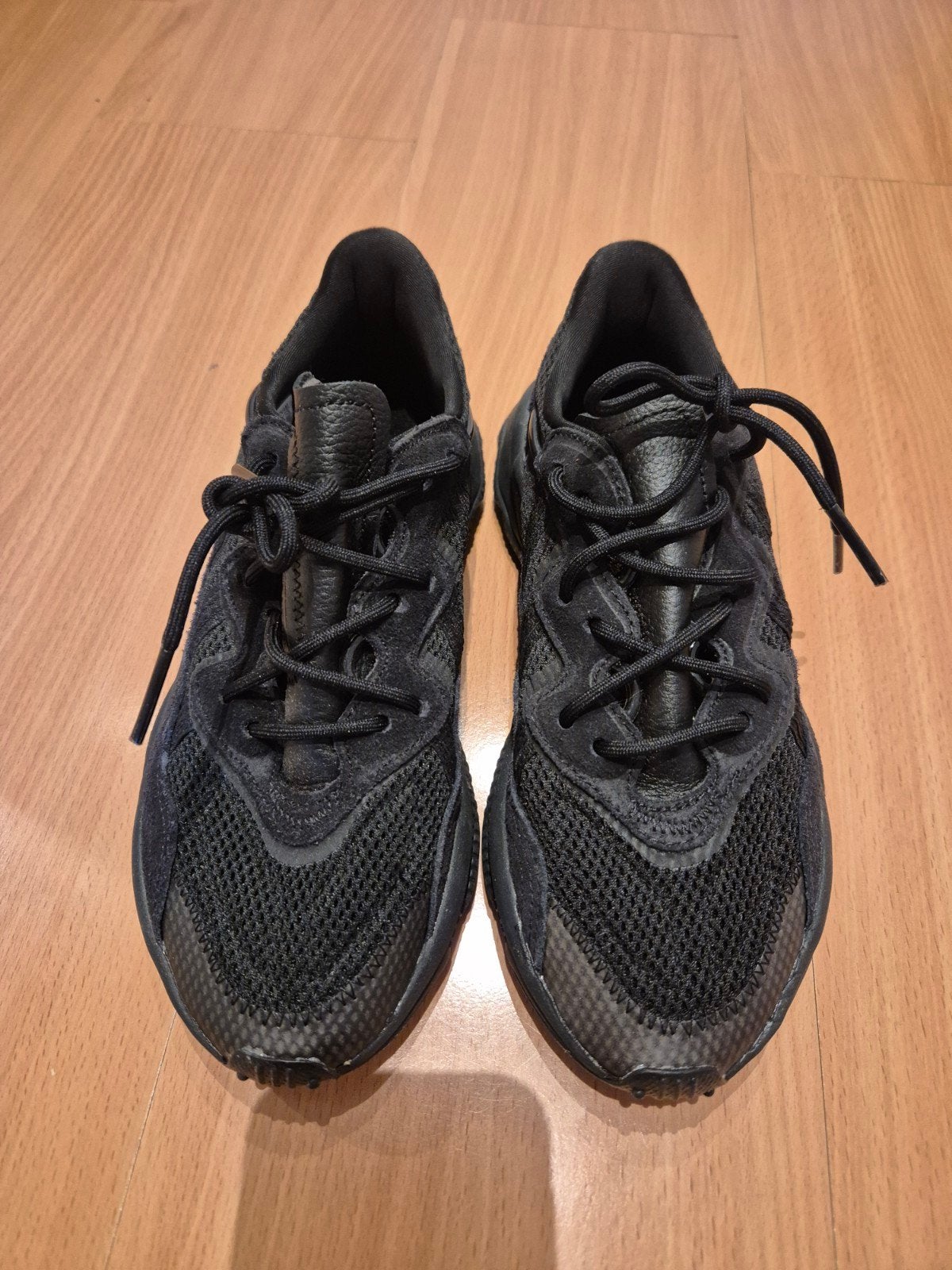 Adidas Ozweego sneakers - Zwart - Maat 38 2/3, Ophalen of Verzenden, Nieuw, Jongen of Meisje, Sportschoenen