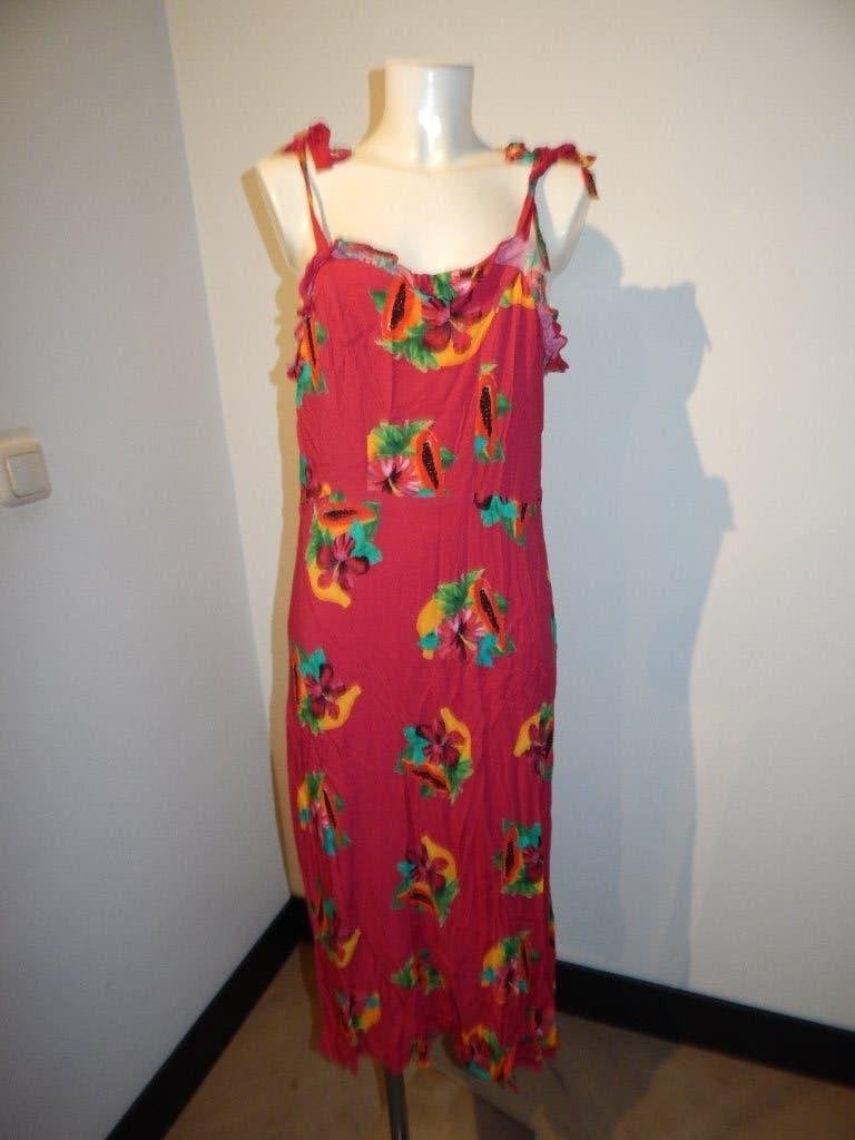 Fabienne Chapot zomerse jurk fucia cyclaam bloem fruit 40