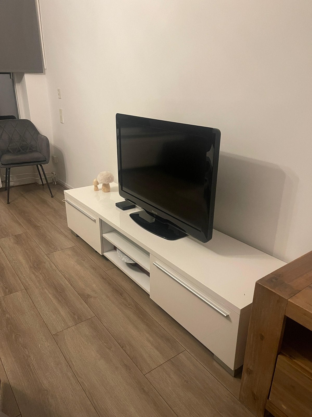 Tv meubel wit met 2 lades, Ophalen, Gebruikt, 100 tot 150 cm, Minder dan 100 cm