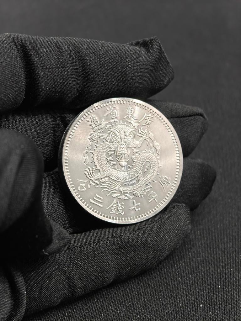 1 oz Chinese Kwang Tung Dragon titanium munt, Ophalen of Verzenden, Zilver