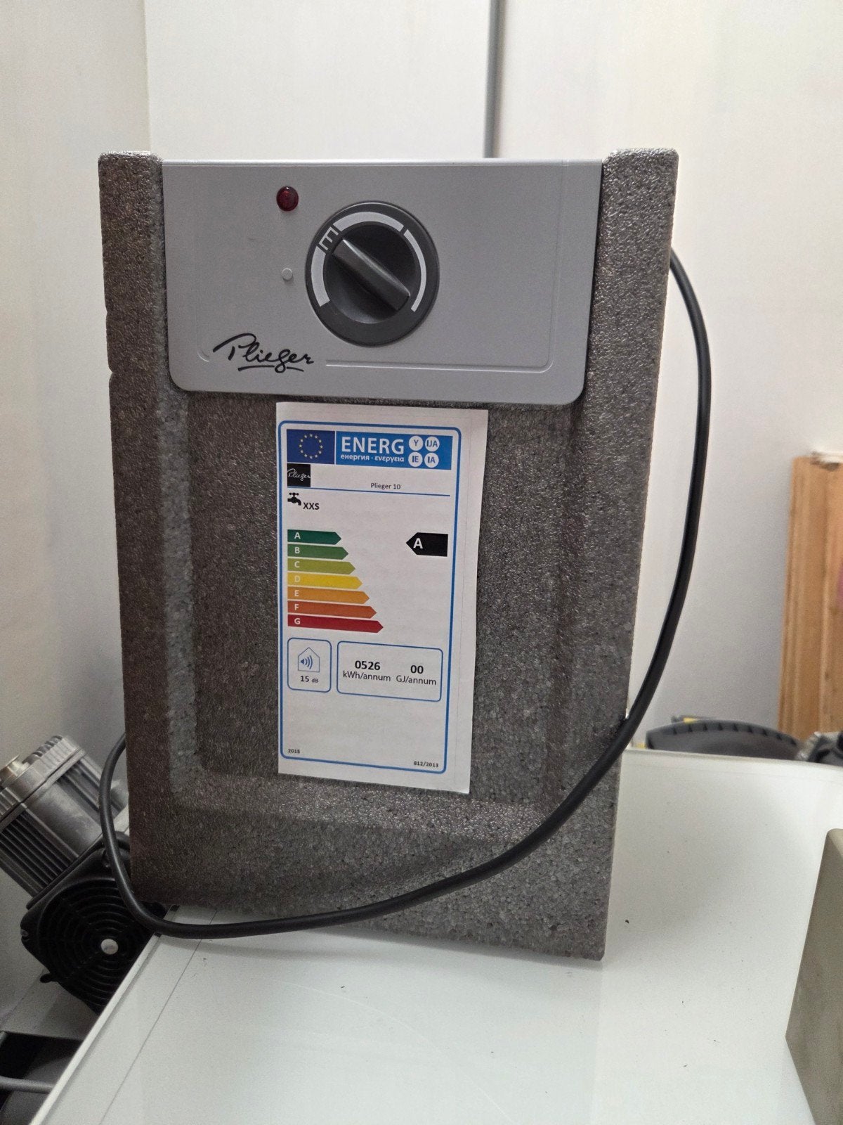 Plieger boiler 10 liter – 2000W, energielabel A, Minder dan 20 liter, Ophalen, Gebruikt, Boiler