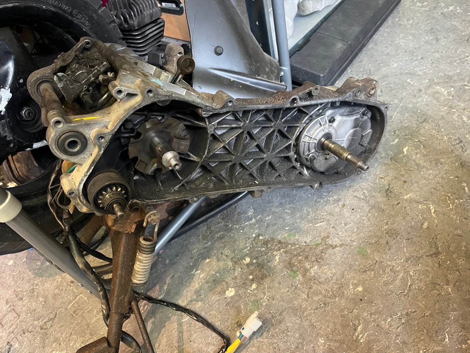 Peugeot verticaal 2t carters, Ophalen