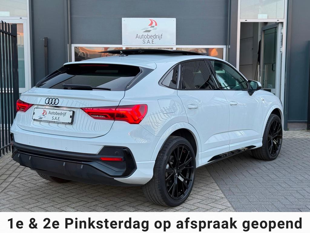 Audi Q3 Sportback 45 TFSI e 3x S-Line MATRIX PANO SFEER TREK, Gebruikt, Euro 6, Leder en Stof, Wit