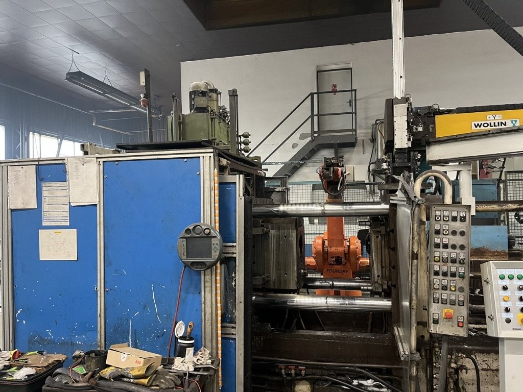 Casting machine Bühler H 400 B, Ophalen, Gebruikt, Metaal, Machine