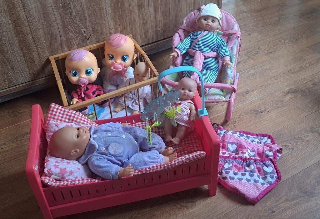 Baby Born wipstoeltje, poppen, bedje, box, Kinderen en Baby's, Speelgoed | Poppen, Ophalen of Verzenden