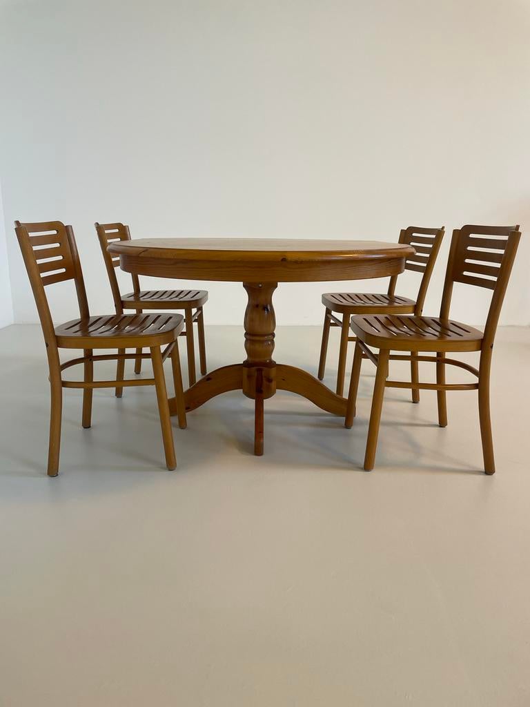 Vintage massief grenen eettafel en stoelen uit jaren '70/80, Huis en Inrichting, Tafels | Eettafels, Ophalen, Gebruikt, 100 tot 150 cm