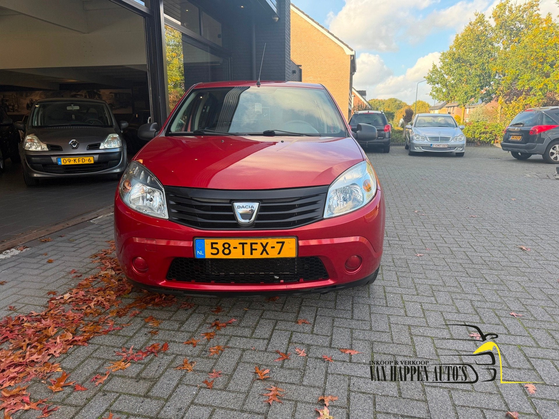 Dacia Sandero 1.2 / APK 10-2027, Auto's, Euro 5, Gebruikt, 31 €/maand, Origineel Nederlands