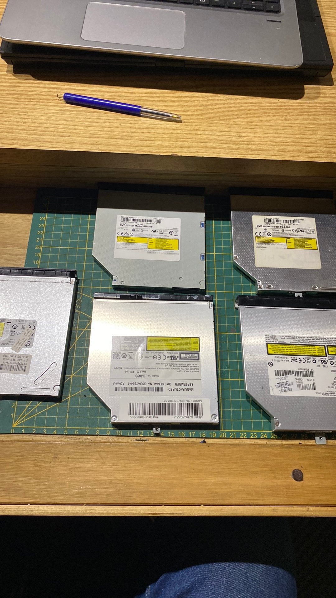 Partij van 15 stuks dvd-rw voor laptops te koop, Computers en Software, Ophalen of Verzenden, Zo goed als nieuw, Dvd