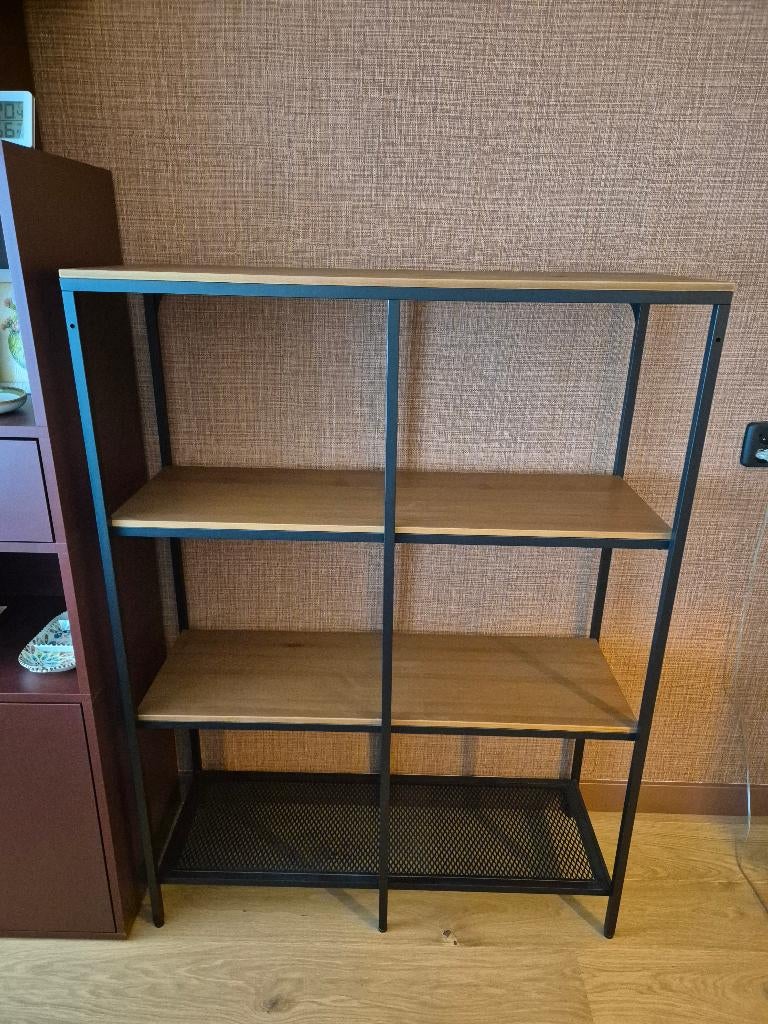 Fjällbo kast Ikea, Huis en Inrichting, Ophalen, Met plank(en), Grenenhout, 100 tot 150 cm