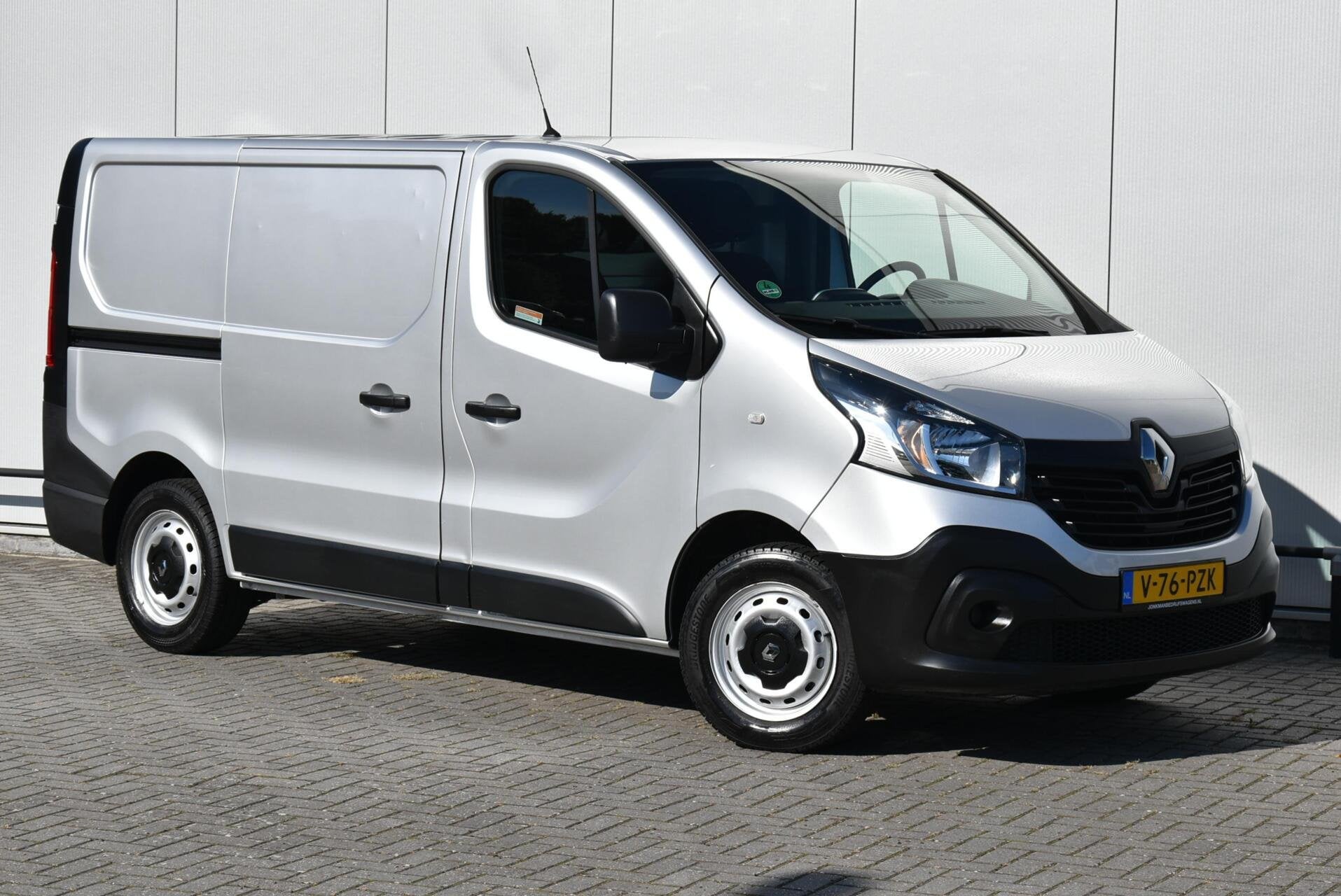 Renault Trafic 1.6 dCi L1H1 BTW Vrij Airco Cruise Navi Euro6, Stof, Gebruikt, 2000 kg, Renault