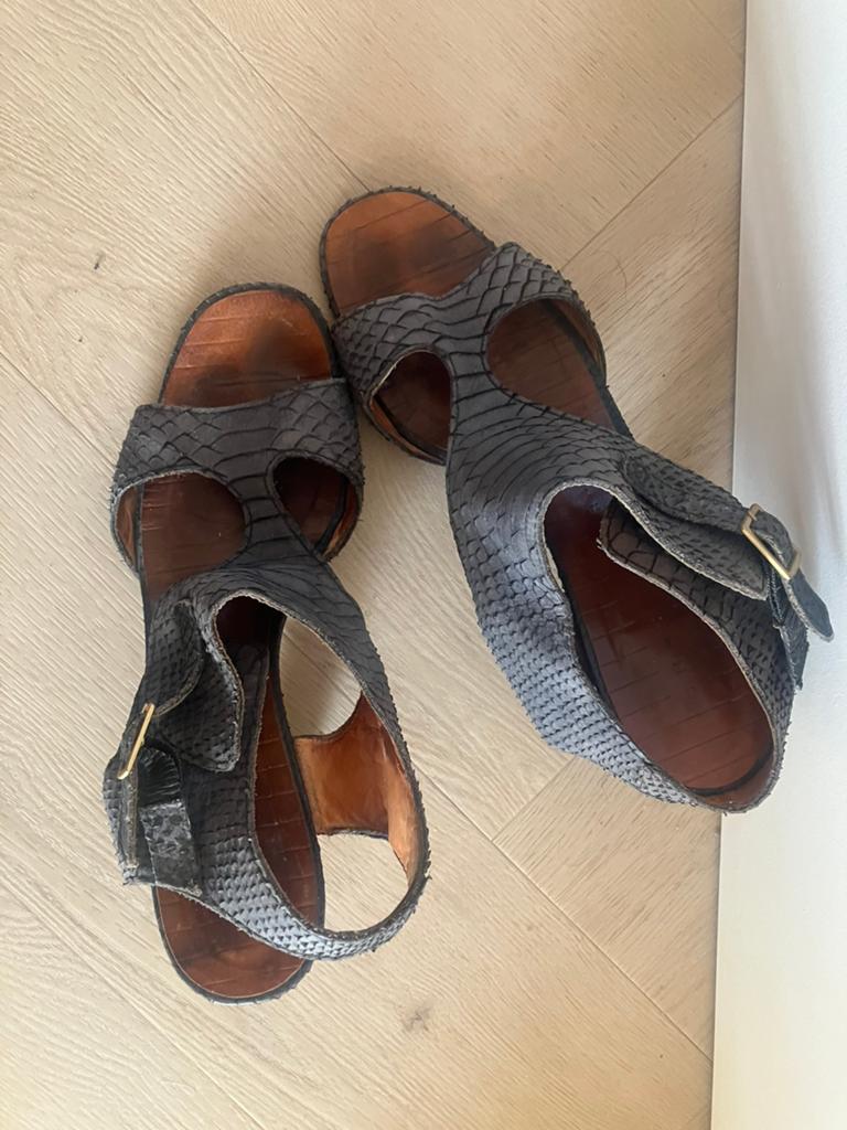 Bijzondere blauwe Chie Mihara sandalen van leer maat 41, Kleding | Dames, Schoenen, Blauw, Gedragen, Sandalen of Muiltjes, Ophalen of Verzenden