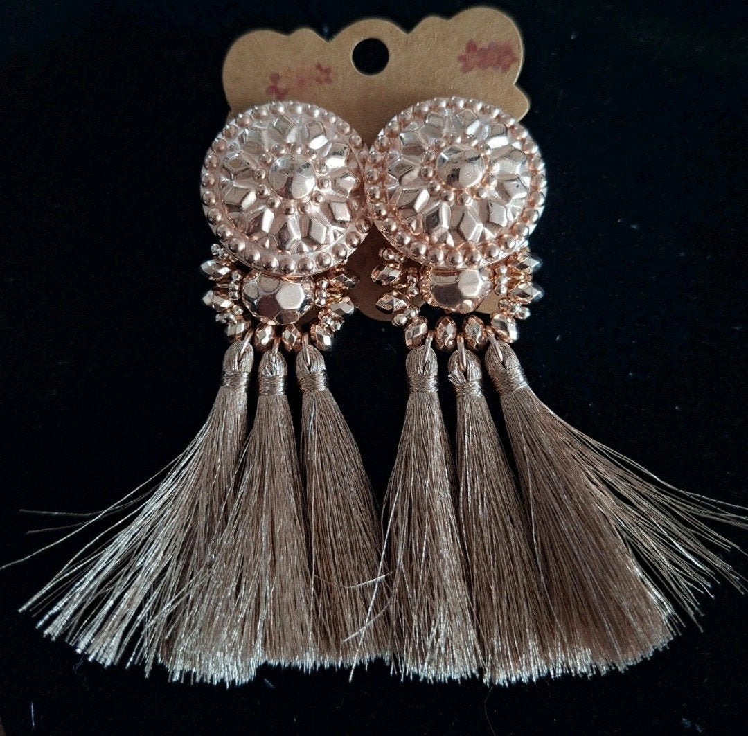 Gouden kwastjes oorbellen, Sieraden, Tassen en Uiterlijk, Overige materialen, Hangers, Nieuw, Ophalen of Verzenden