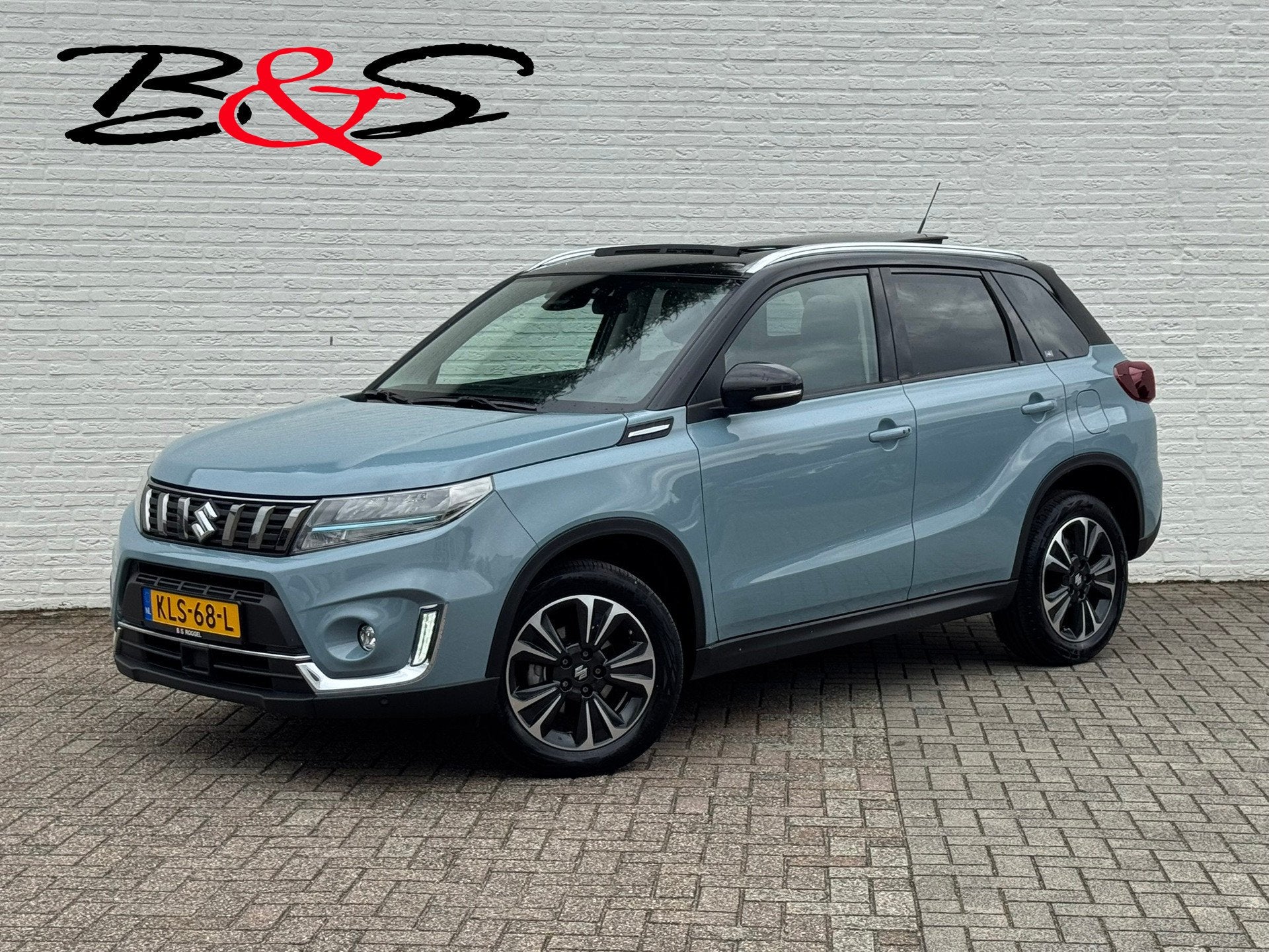Suzuki VITARA 1.5 Hybrid Style AllGrip Pano Camera Carplay A, Auto's, Dealer onderhouden, Automatische klimaatregeling, Gebruikt