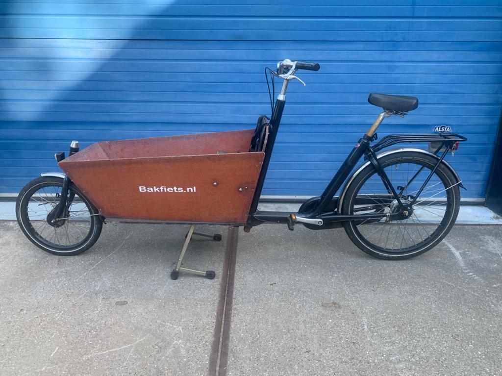 Bakfiets + 2 kinderzitjes - met versnelling degelijke staat, Fietsen en Brommers, Fietsen | Bakfietsen, Ophalen, Gebruikt, 2 kinderen