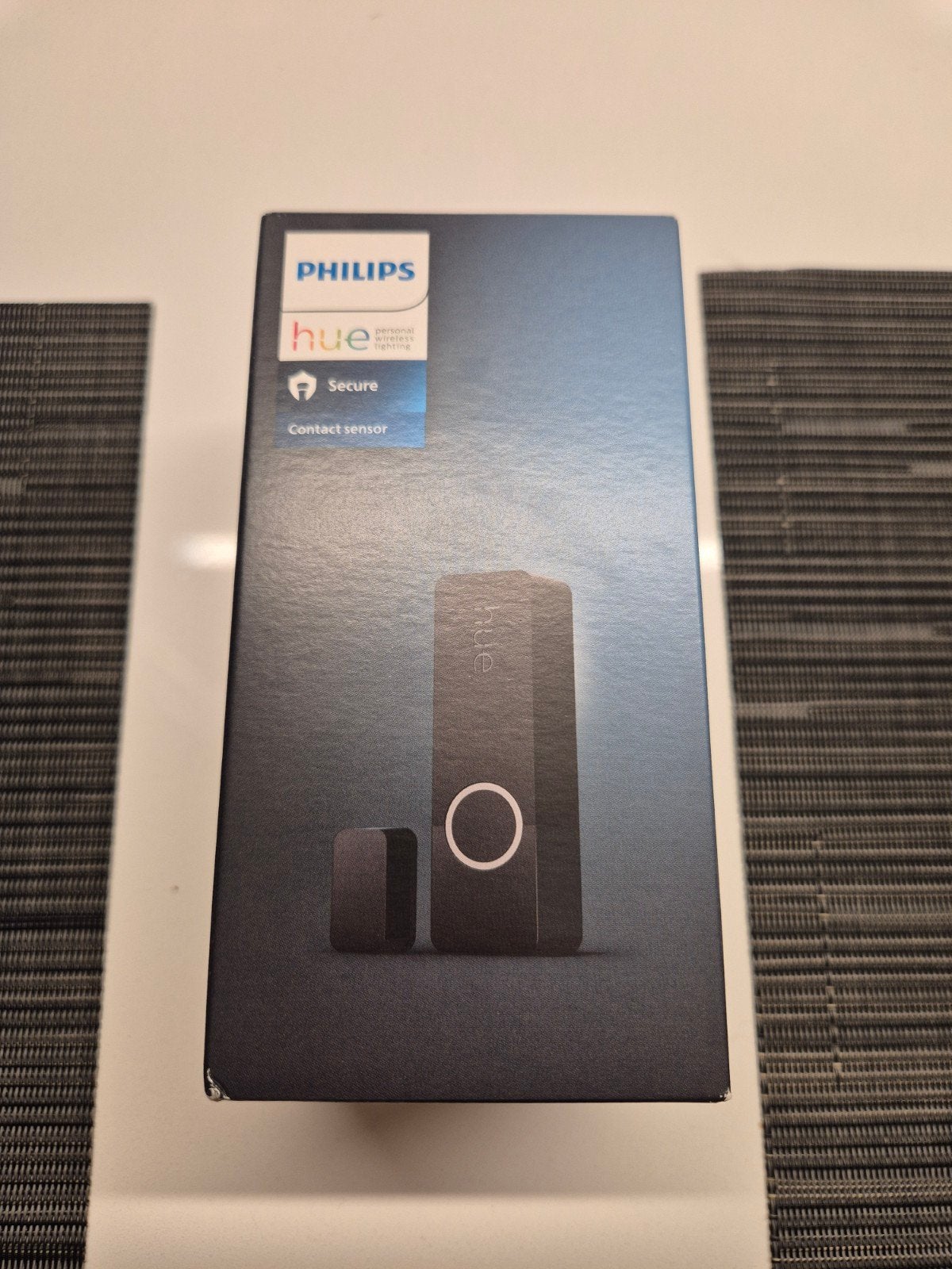 Philips Hue Secure Contact Sensor - Nieuw in doos, Detector, Sensor of Melder, Raam of Deur, Nieuw, Ophalen of Verzenden