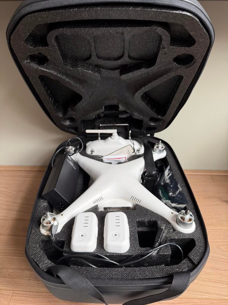 DJI Phantom compleet met 2 accu’s, koffer/rugtas, Verzenden, Zo goed als nieuw, DJI, Professionele drone