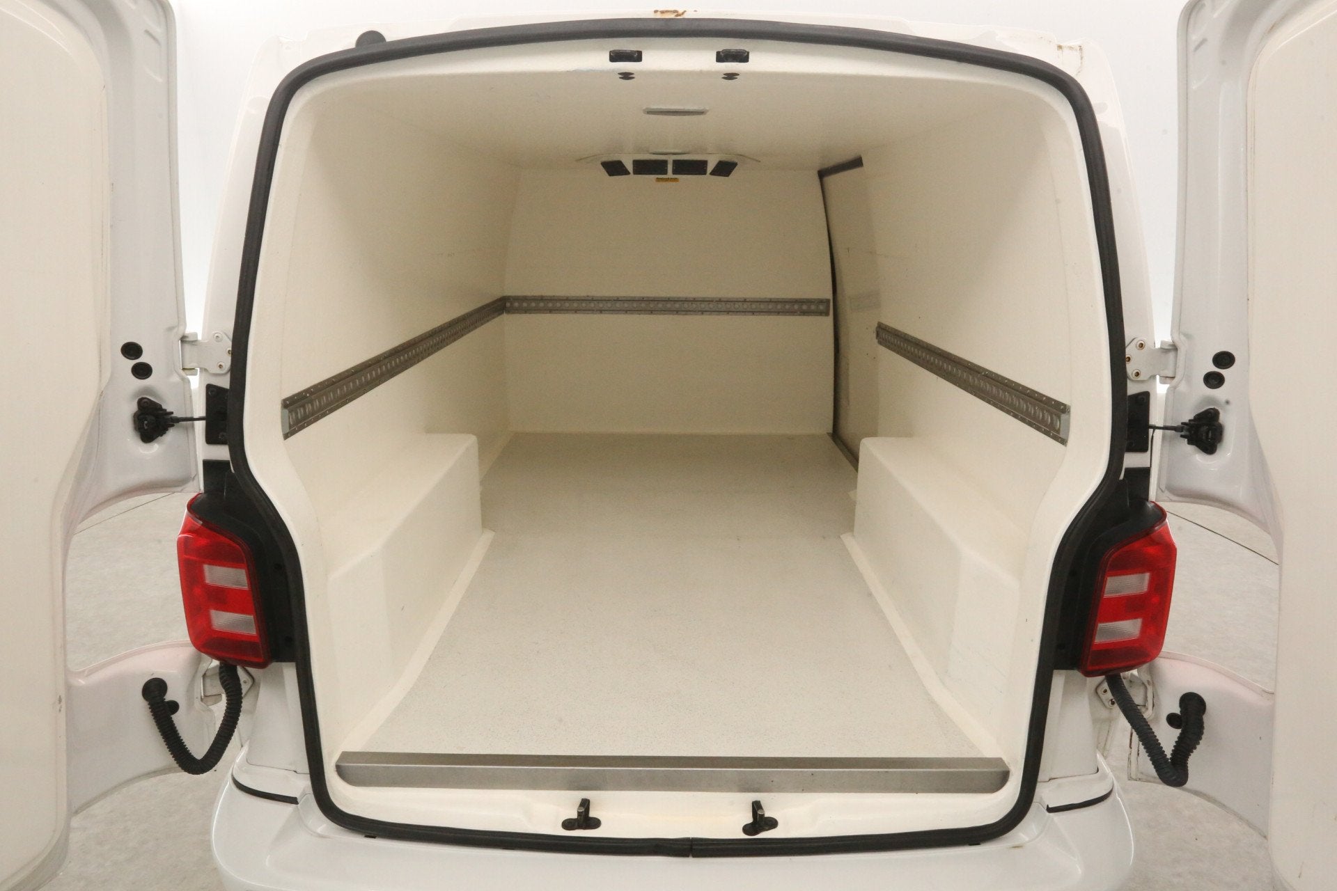 Volkswagen Transporter 2.0 TDI 140PK L2H1 | Marge | Nachtkoe, Auto's, Voorwielaandrijving, Euro 5, Gebruikt, 4 cilinders