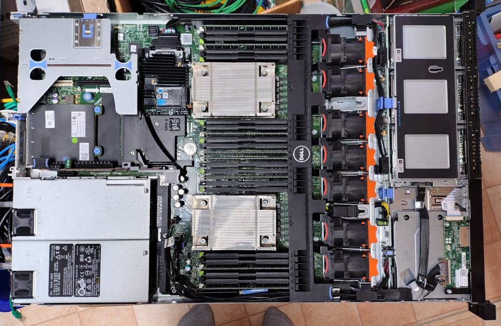 Dell Poweredge R630 2xXeon 2650v3/128G + spares, Computers en Software, Servers, Gebruikt, 2 tot 3 Ghz, 128 GB, Hot swappable onderdelen