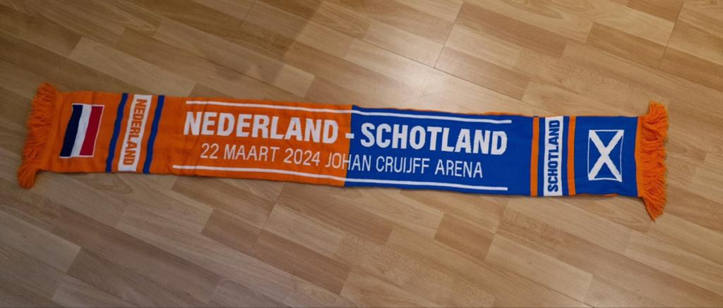 Voetbal sjaal Nederlande Schotland  2024, Ophalen of Verzenden, Zo goed als nieuw, Ajax, Vaantje of Sjaal