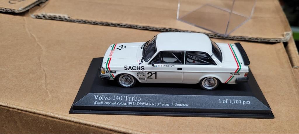 Minichamps Volvo 240 Turbo IPS Motorsport DPWM 1985, Hobby en Vrije tijd, Modelauto's | 1:43, Ophalen of Verzenden, Zo goed als nieuw