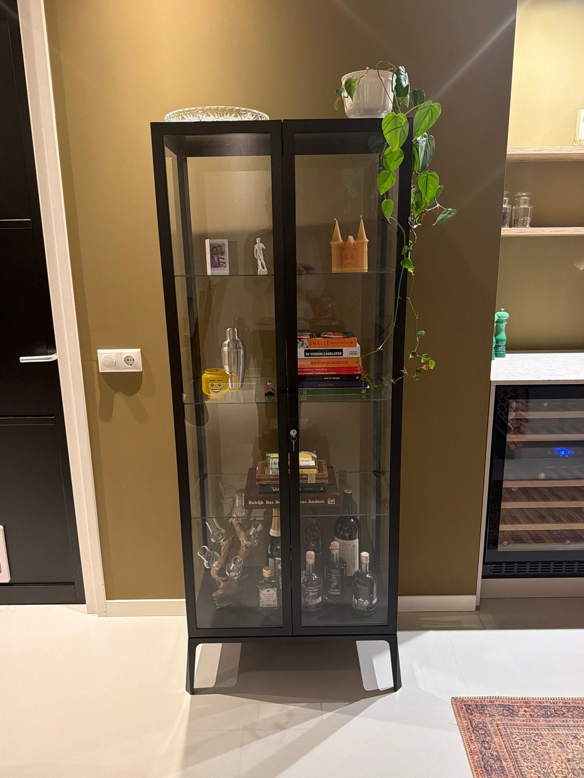 IKEA MILSBO vitrinekast, Ophalen, 50 tot 100 cm, Zo goed als nieuw, Metaal