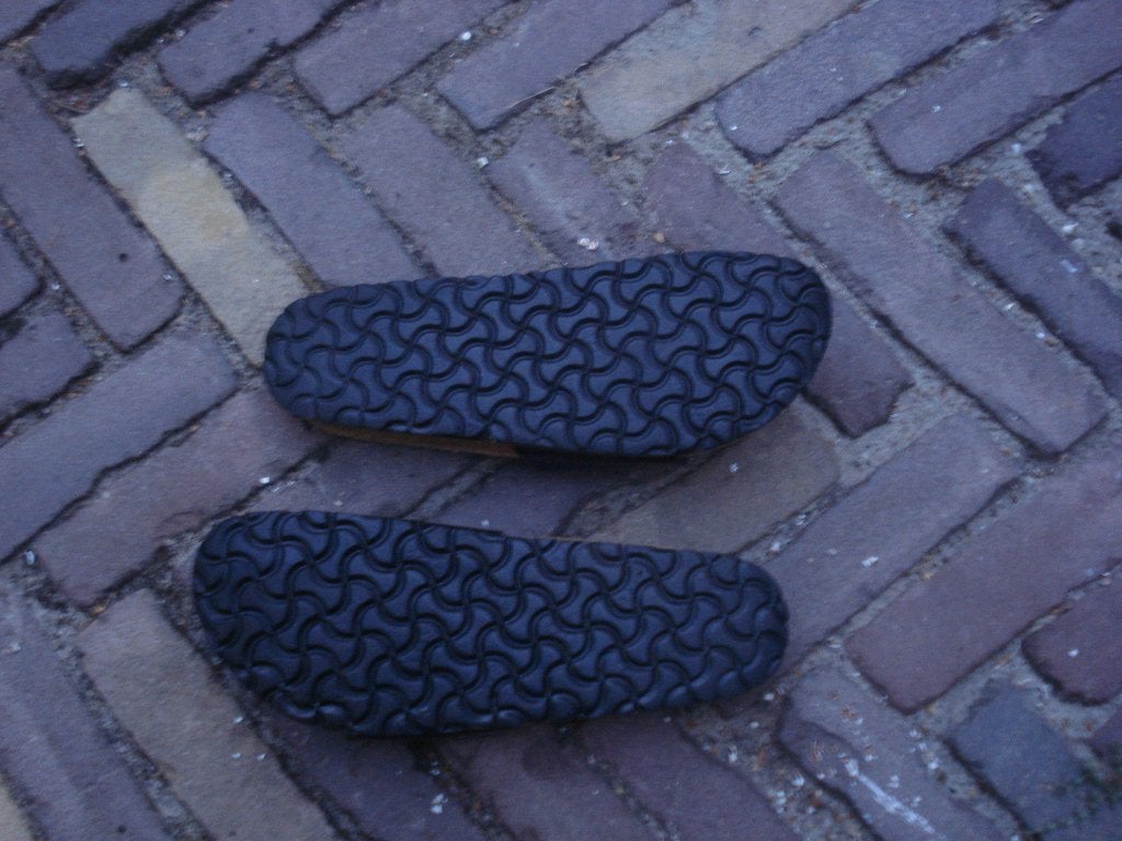 BIRKENSTOCK MADRID ZWART 42 GRATIS VERZENDING PER POST, Slippers, Verzenden, Zwart, Zo goed als nieuw