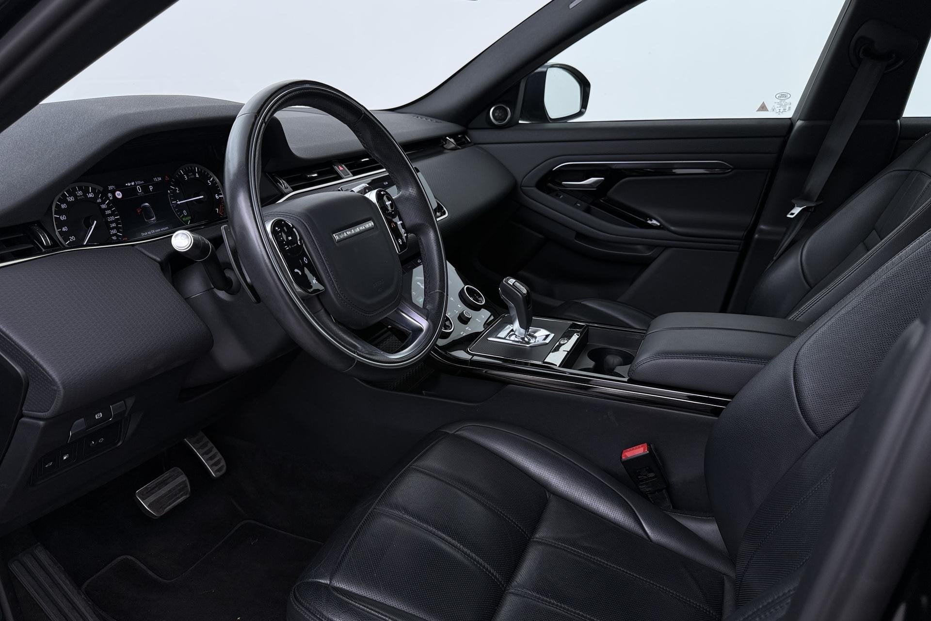 Land Rover Range Rover Evoque P300e R-Dynamic | Panoramadak, Auto's, Automaat, 309 pk, Stof, 15 kWh