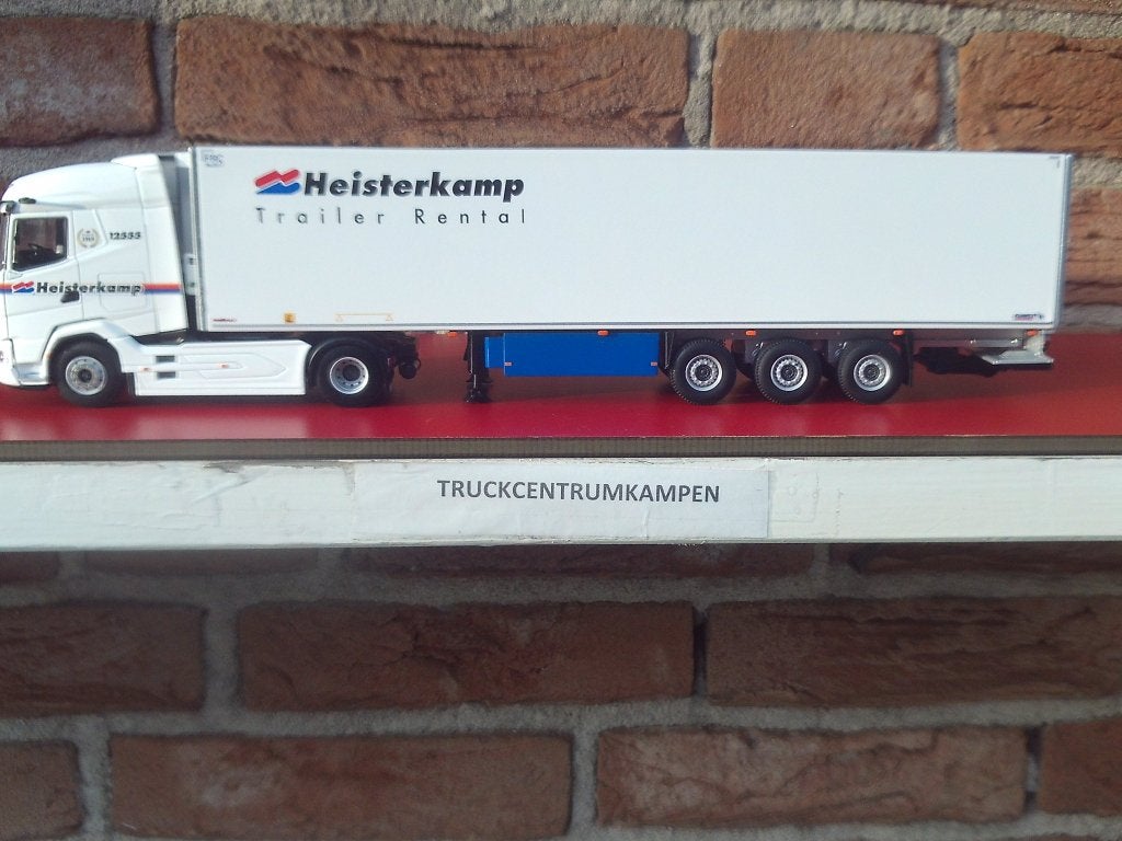 WSI  Daf  XG  4 x 2 + mReefer  Trailer  van  Heisterkamp.
