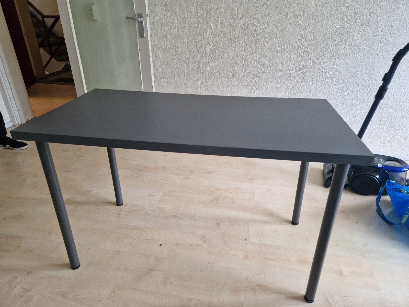 Grijs Tafel, Ophalen, 100 tot 150 cm, Nieuw, 50 tot 100 cm
