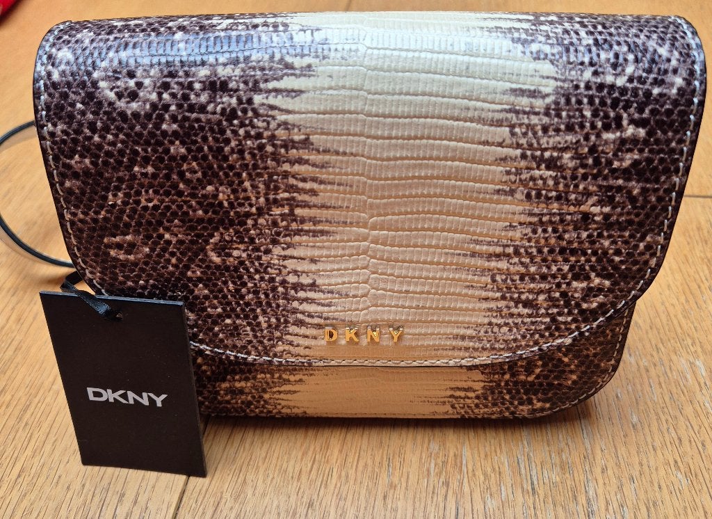 DKNY tas, Ophalen of Verzenden, Nieuw, Beige, Schoudertasje