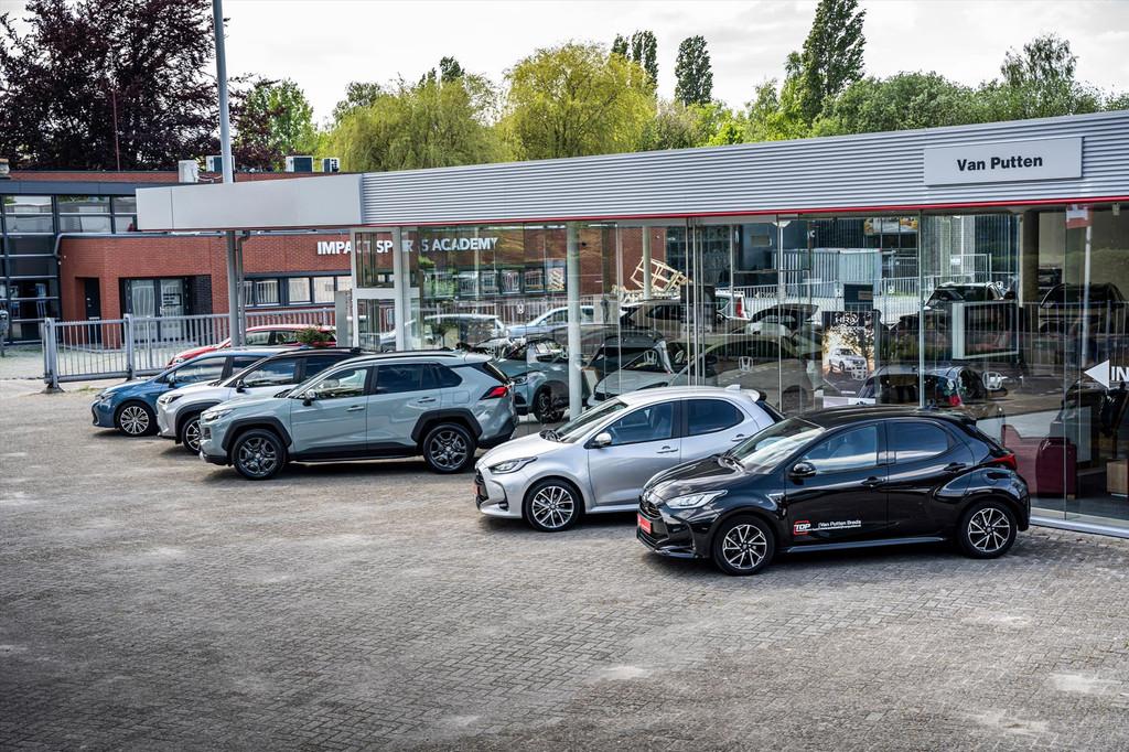 TOYOTA Yaris Cross 1.5 Full Hybrid Dynamic Automaat | Nieuwe, Automaat, Stof, Gebruikt, Zwart