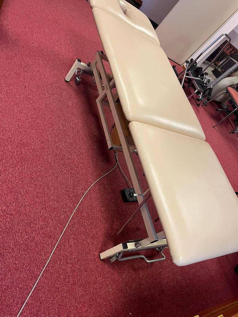 Massage bank elektrisch,verrijdbaar elmed, Ophalen of Verzenden, Massagetafel