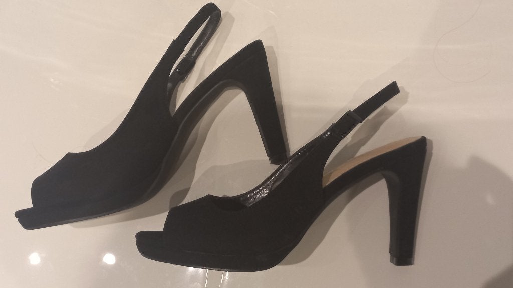 Prachtige zwarte hakken maat 37, Zwart, Ophalen of Verzenden, Zo goed als nieuw, Schoenen met hoge hakken