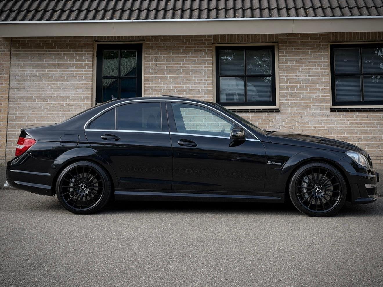 Mercedes-Benz C-klasse AMG C63 6.2 V8 FACE LIFT|FULL OPTIONS, Automaat, Achterwielaandrijving, Zwart, Leder