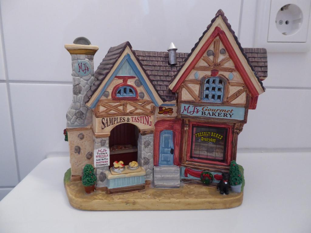 Lemax Item - Mj,s Gourmet bakkery -  Ik ruim op, Diversen, Kerst, Ophalen of Verzenden, Nieuw
