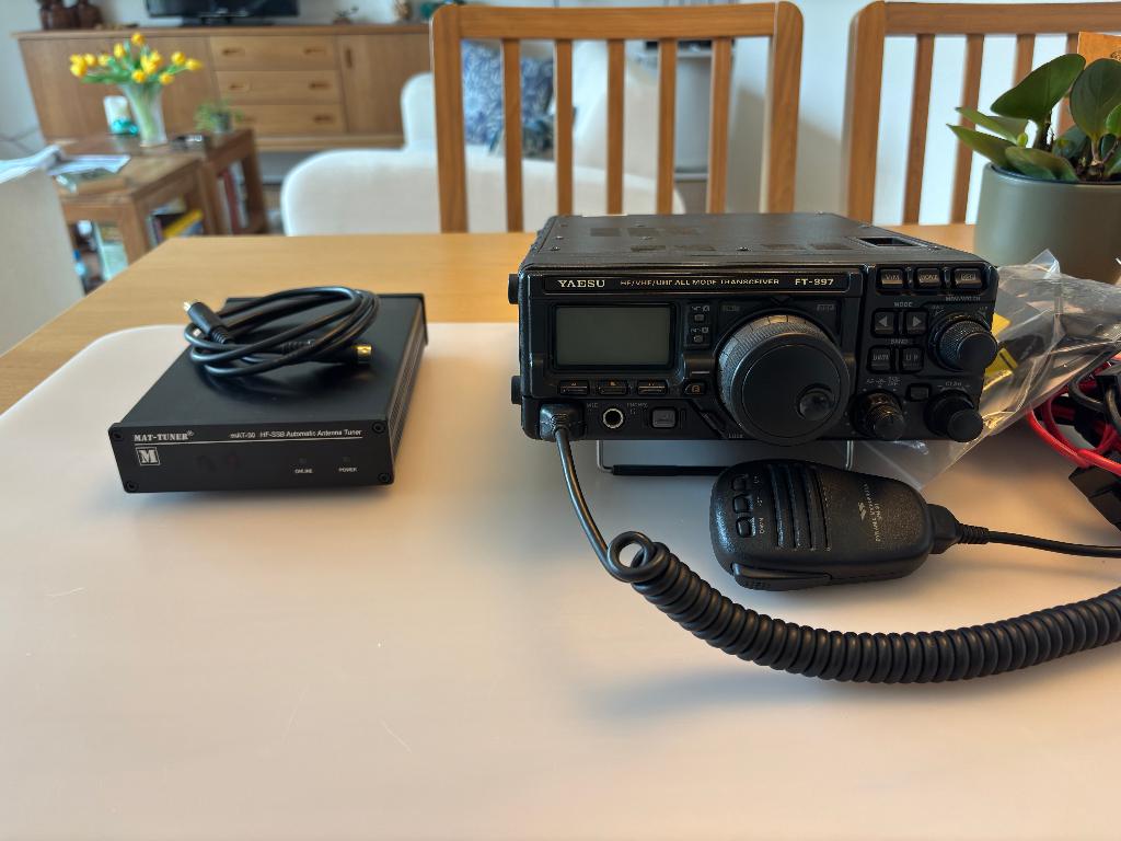 Yaesu FT897D + mAT-30 tuner, Ophalen, Gebruikt, Zender en Ontvanger
