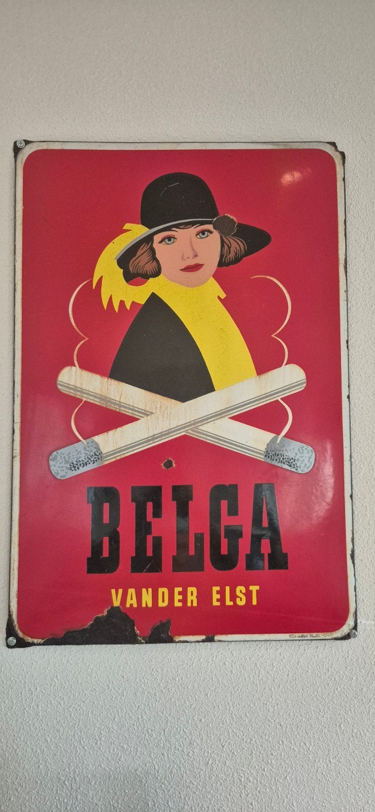 emaille BELGA reclame bord 1953 met gesloten kraag. zie foto, Verzamelen, Merken en Reclamevoorwerpen, Ophalen of Verzenden, Gebruikt