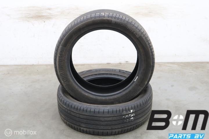 2 x 2355020 104T Conti Eco Contact 6Q 4.5mm 235 50 20, Gebruikt, Band(en)