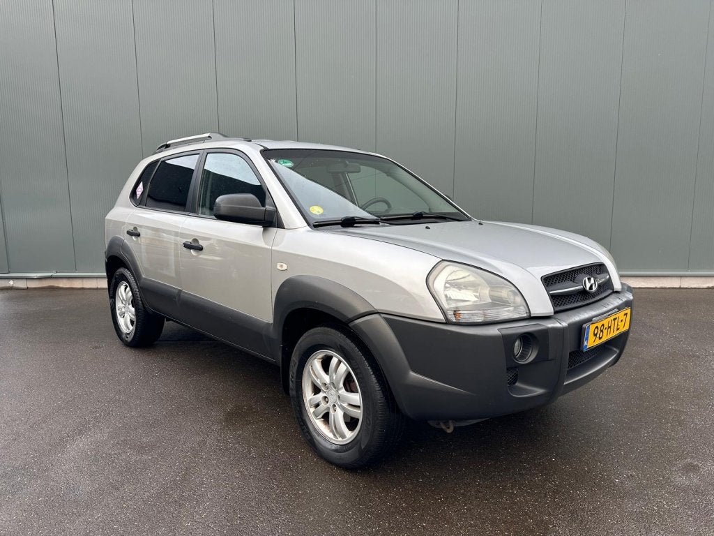 Hyundai Tucson 2.0i Dynamic AIRCO | TREKHAAK | NAP !, Auto's, Hyundai, Startonderbreker, 142 pk, 4 cilinders, Origineel Nederlands