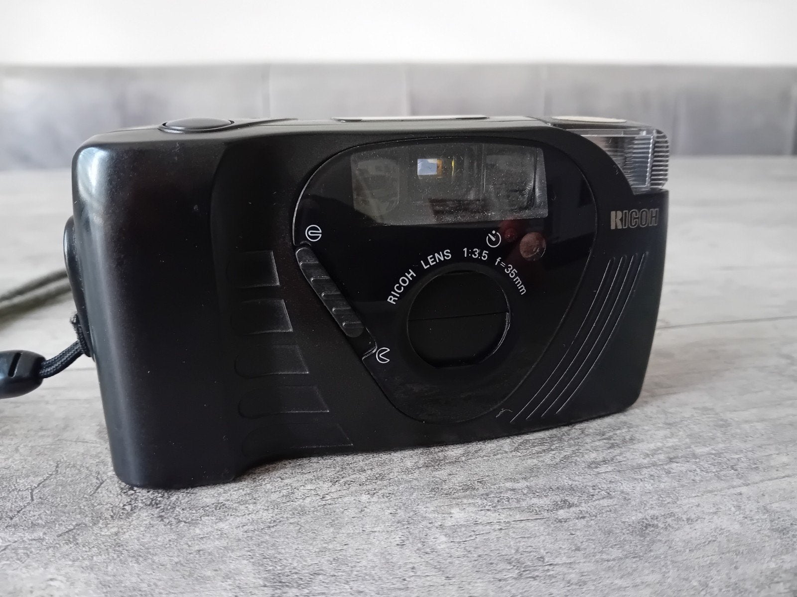 Ricoh FF-9D Compact Camera, Audio, Tv en Foto, Fotocamera's Analoog, Ophalen of Verzenden, Compact, Overige Merken