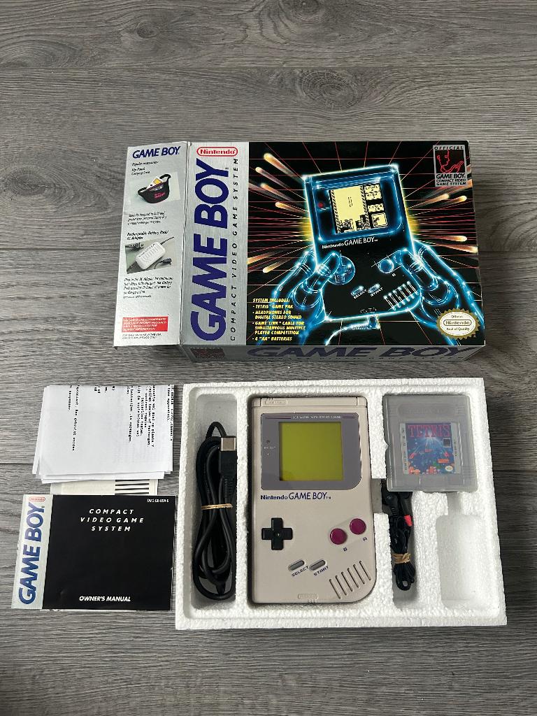 Originele Game Boy DMG-01 console in doos (USA version), Spelcomputers en Games, Spelcomputers | Nintendo Game Boy, Gebruikt, Game Boy Classic