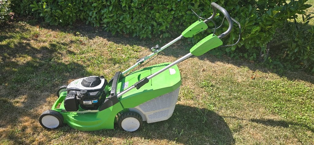 Te koop Viking maaimachine, Ophalen, Gebruikt, Opvangbak, Benzine-grasmaaier