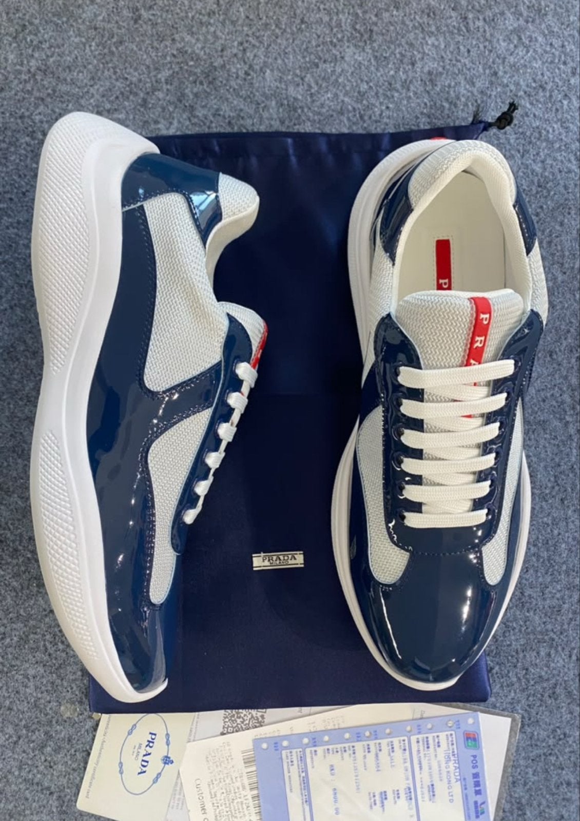 Prada Sneakers - Nieuwstaat, Ophalen, Zo goed als nieuw, Blauw, Sneakers of Gympen