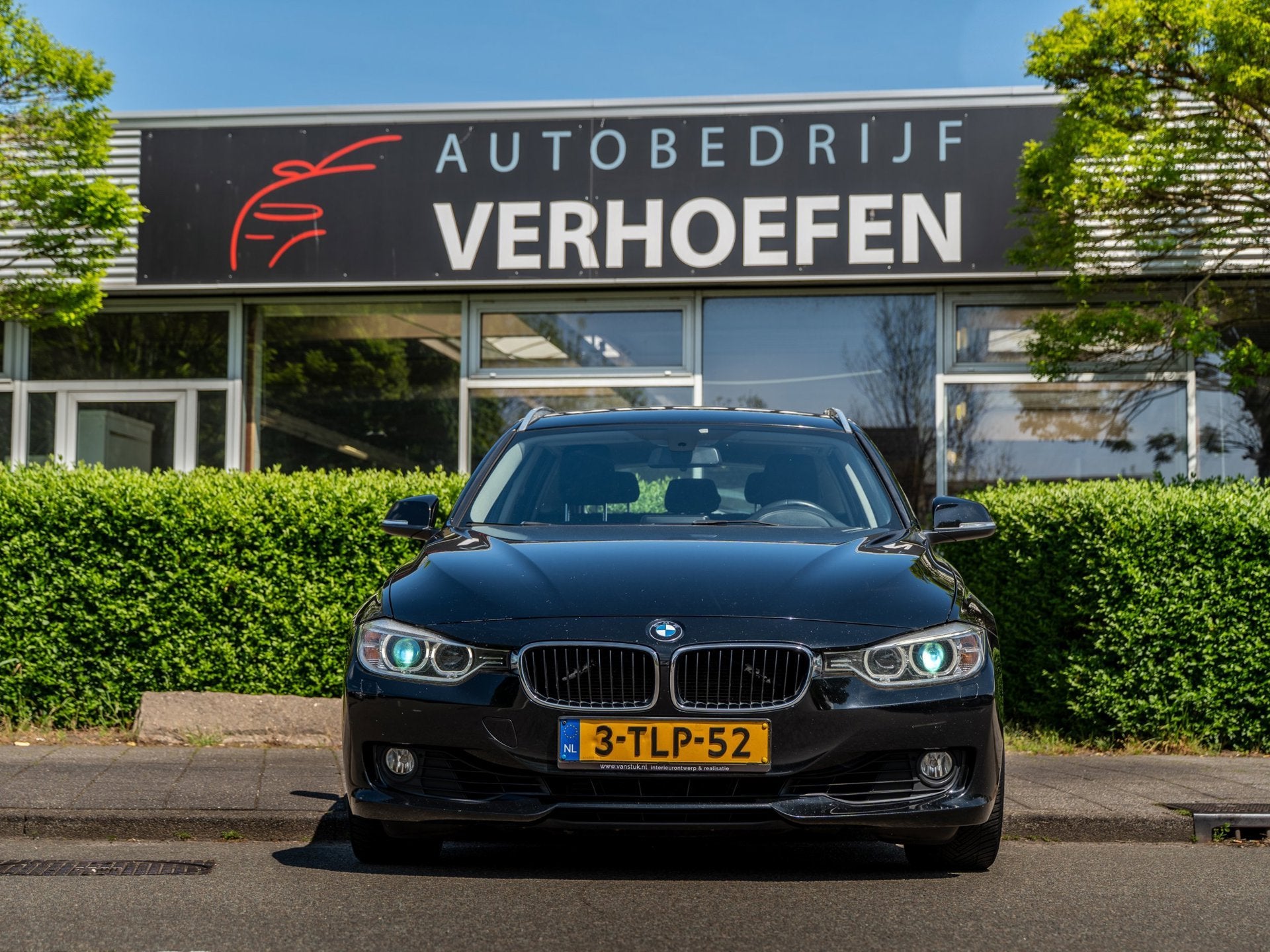 BMW 3-serie Touring 320i Executive - AUTOMAAT - CLIMATE / CR, Automaat, Gebruikt, 4 cilinders, Zwart