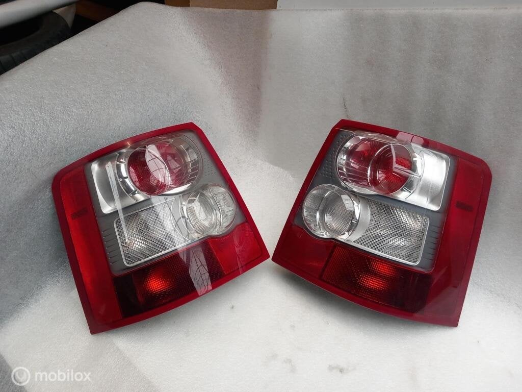 Achterlicht Range Rover Sport 2009 2010 Rechts L320 upgrade, Land Rover, Ophalen of Verzenden