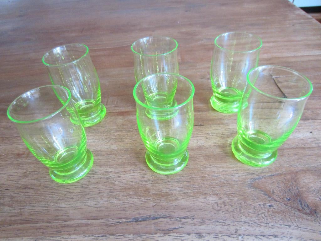 6 borrelglaasjes Uraniumglas / Annagroen, Ophalen of Verzenden