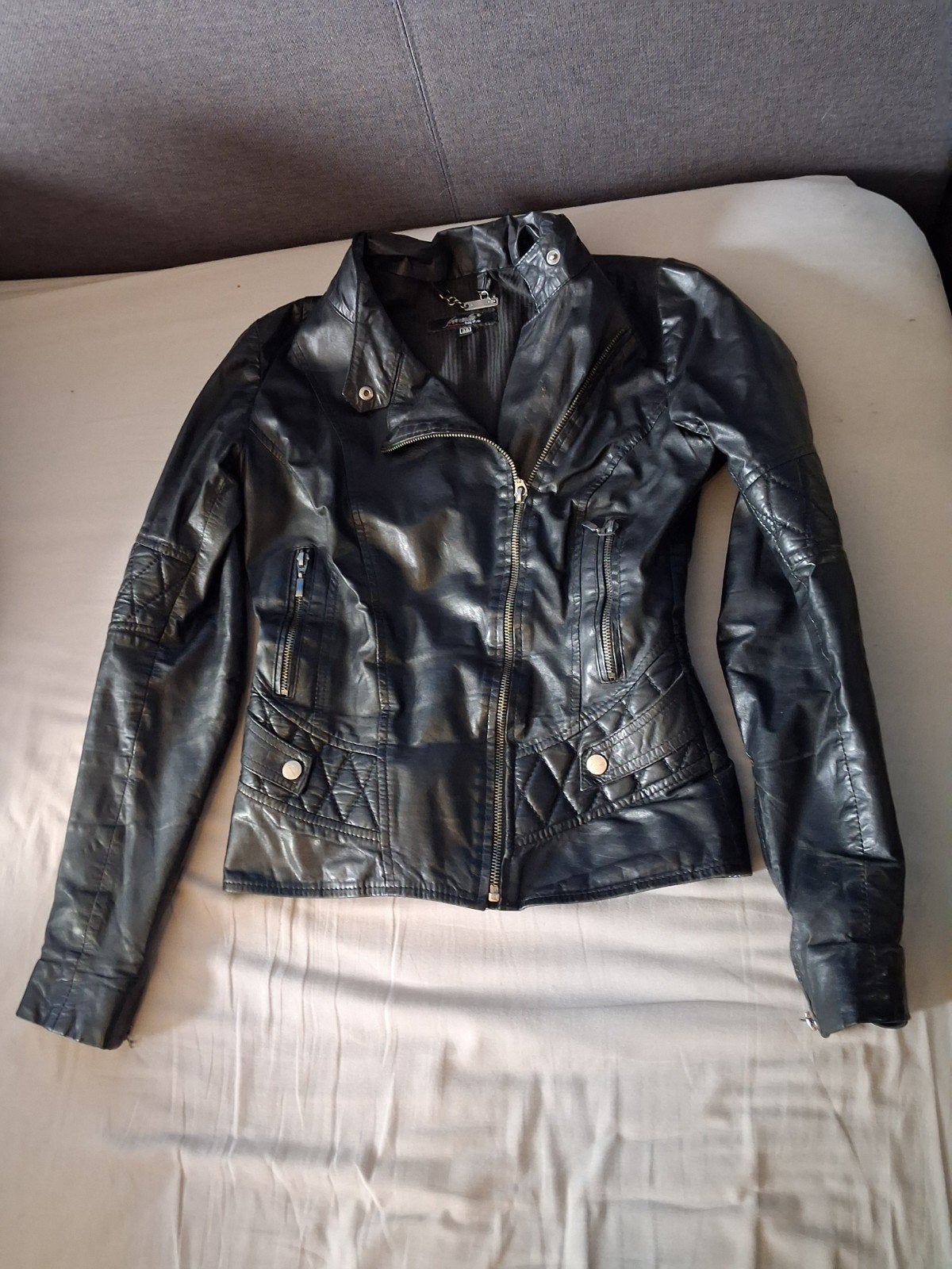 Zwart leren jasje van Frocella, maat 38 (valt kleiner), Kleding | Dames, Frocella, Zwart, Ophalen of Verzenden, Maat 36 (S)