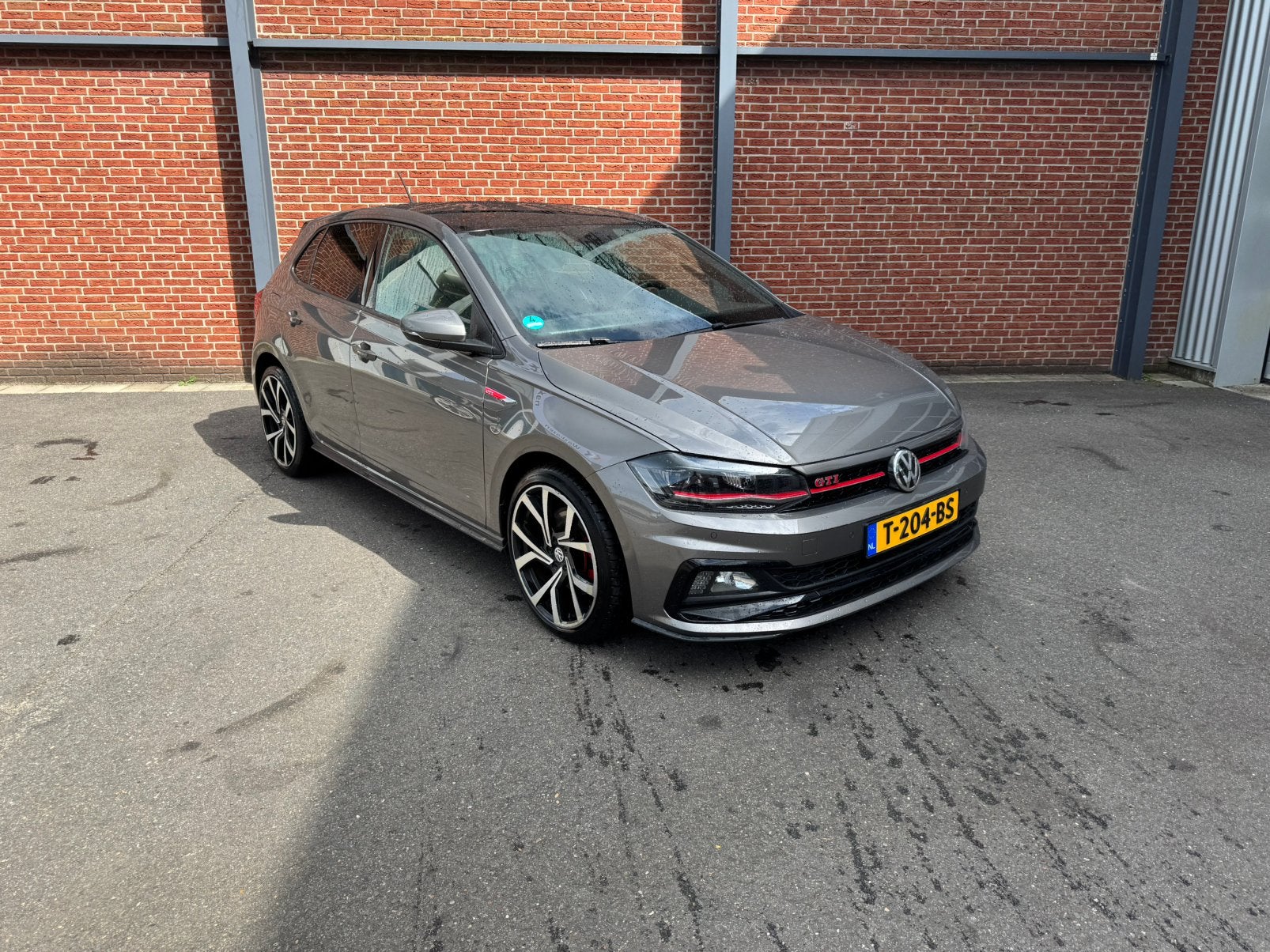 Volkswagen Polo 2.0 TSI 200pk 6-DSG 2019 Grijs, Auto's, 4 cilinders, 1984 cc, 1200 kg, Particulier
