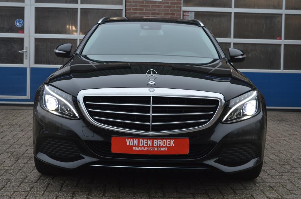 Mercedes-Benz C-Klasse Estate 180 Ambition AUT - NAVI - PANO, Automaat, 745 kg, Euro 6, 4 cilinders