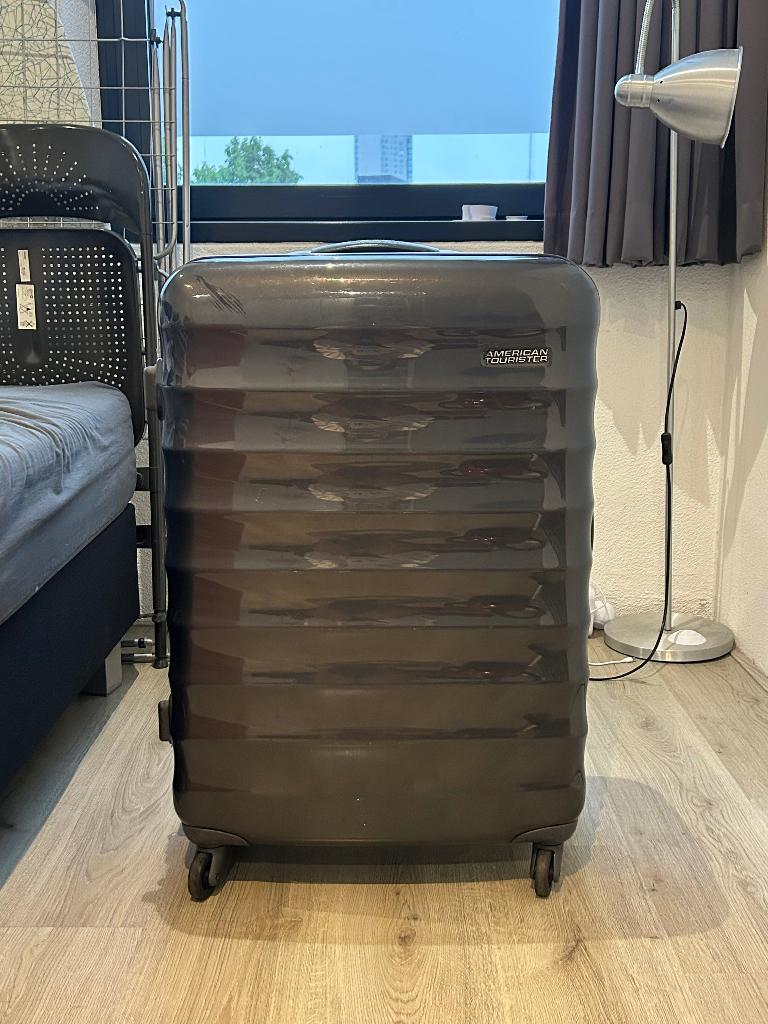 American Tourister large suitcase, Sieraden, Tassen en Uiterlijk, Koffers, Hard kunststof, 45 tot 55 cm, Zo goed als nieuw, 70 cm of meer
